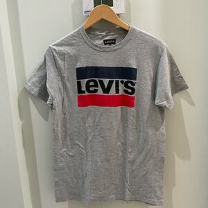 Levi's Short Sleeve Gray T-Shirt with Red and Blue Logo Mens Medium